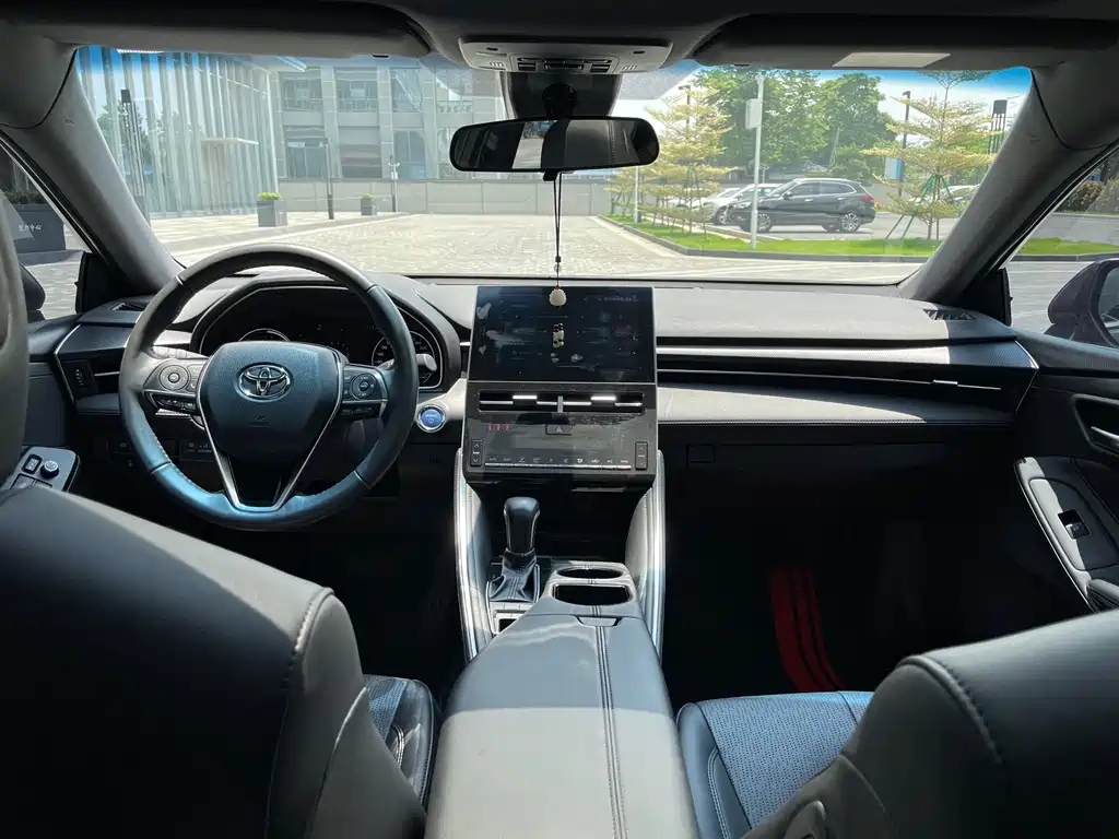 TOYOTA AVALON 2023