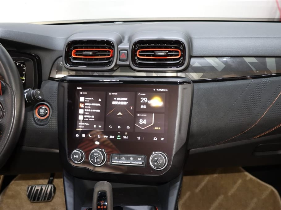 LYNK&CO 02 HATCHBACK 2021