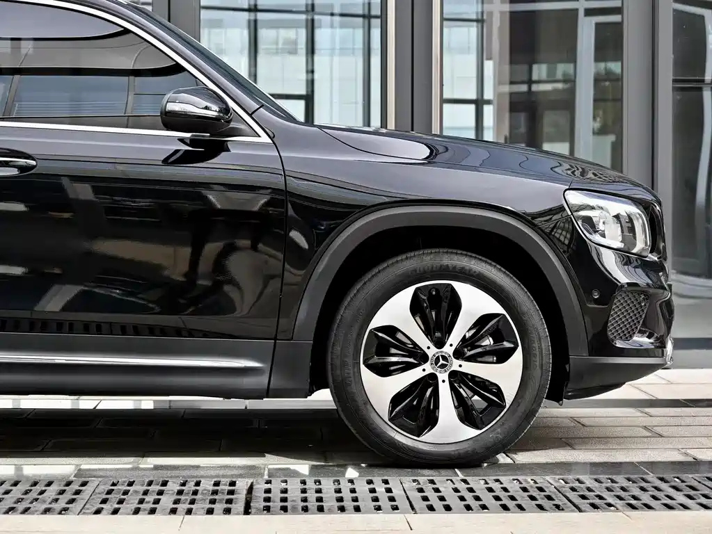 MERCEDES BENZ GLB 2022