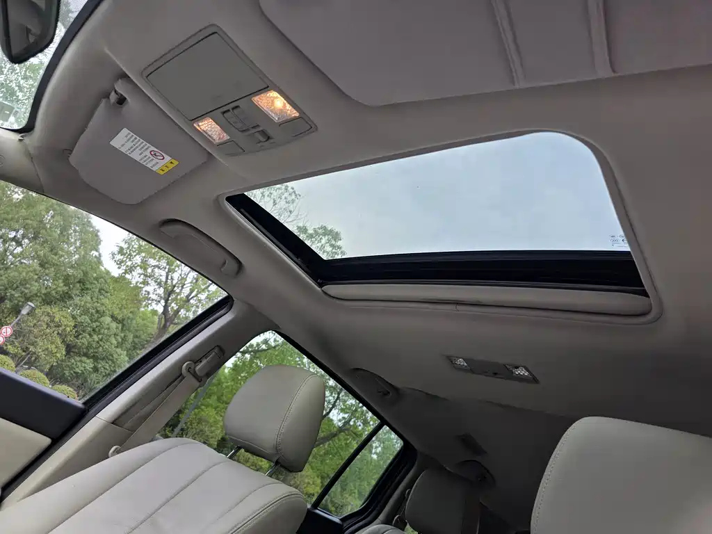 MAZDA 8 2013
