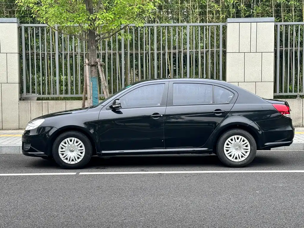 VOLKSWAGEN LAVIDA 2011