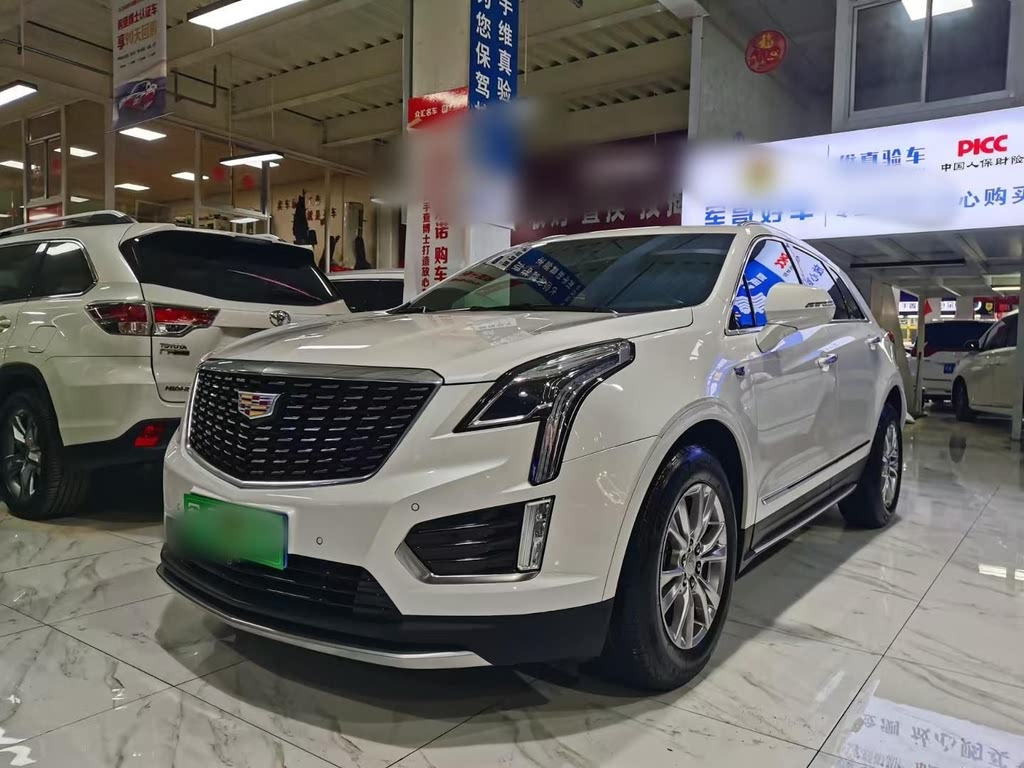 CADILLAC XT5 2021