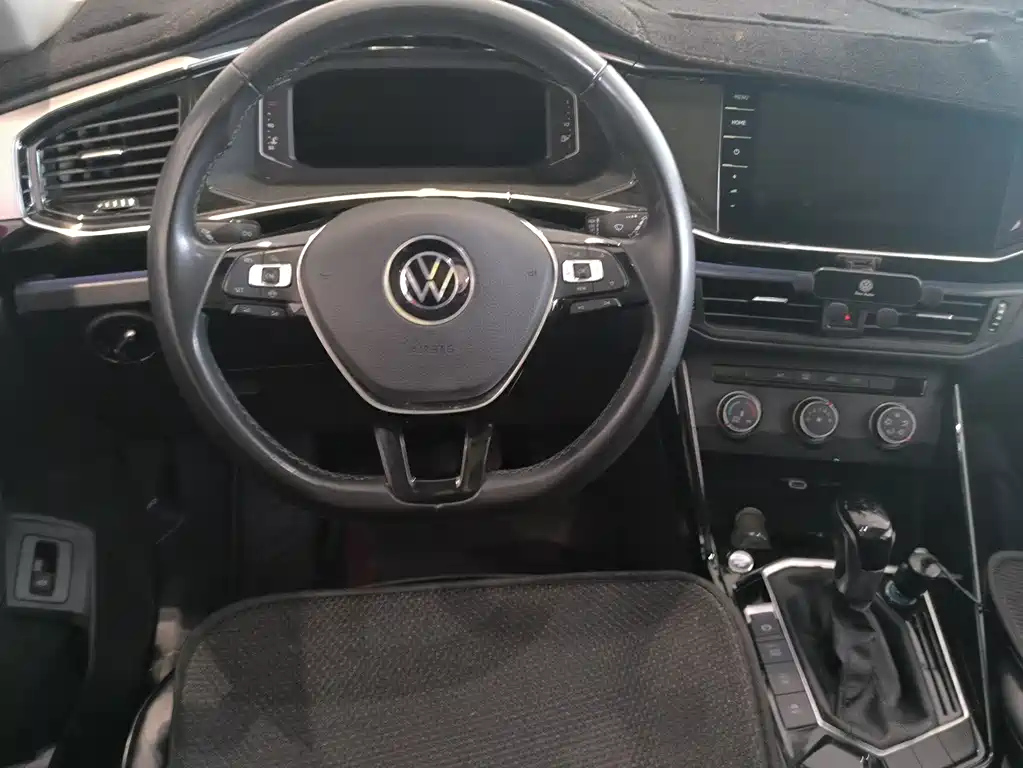 VOLKSWAGEN TAYRON 2021