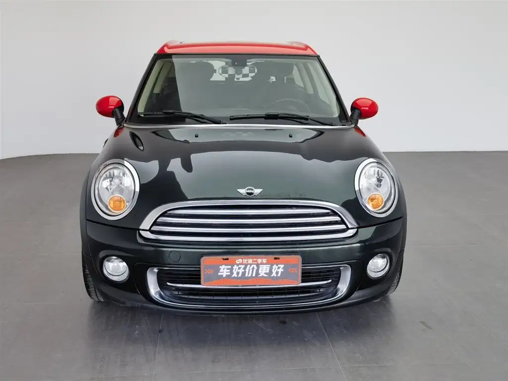 MINI CLUBMAN 2011