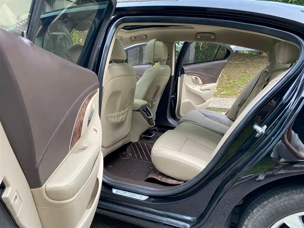 BUICK LACROSSE 2013