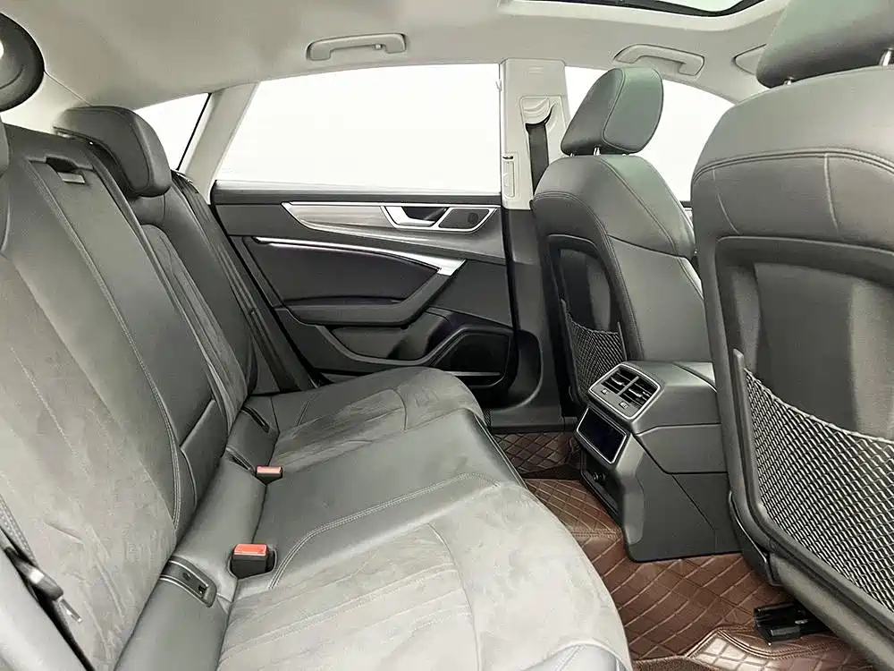 AUDI A7 2022