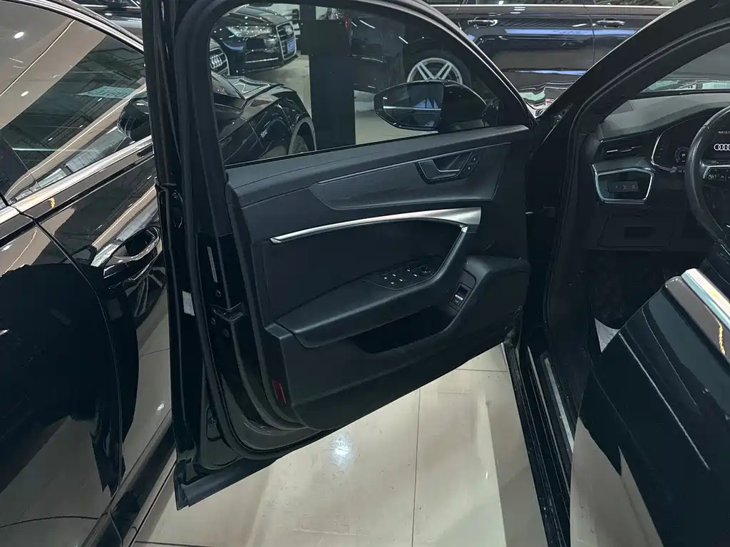 AUDI A6L 2020