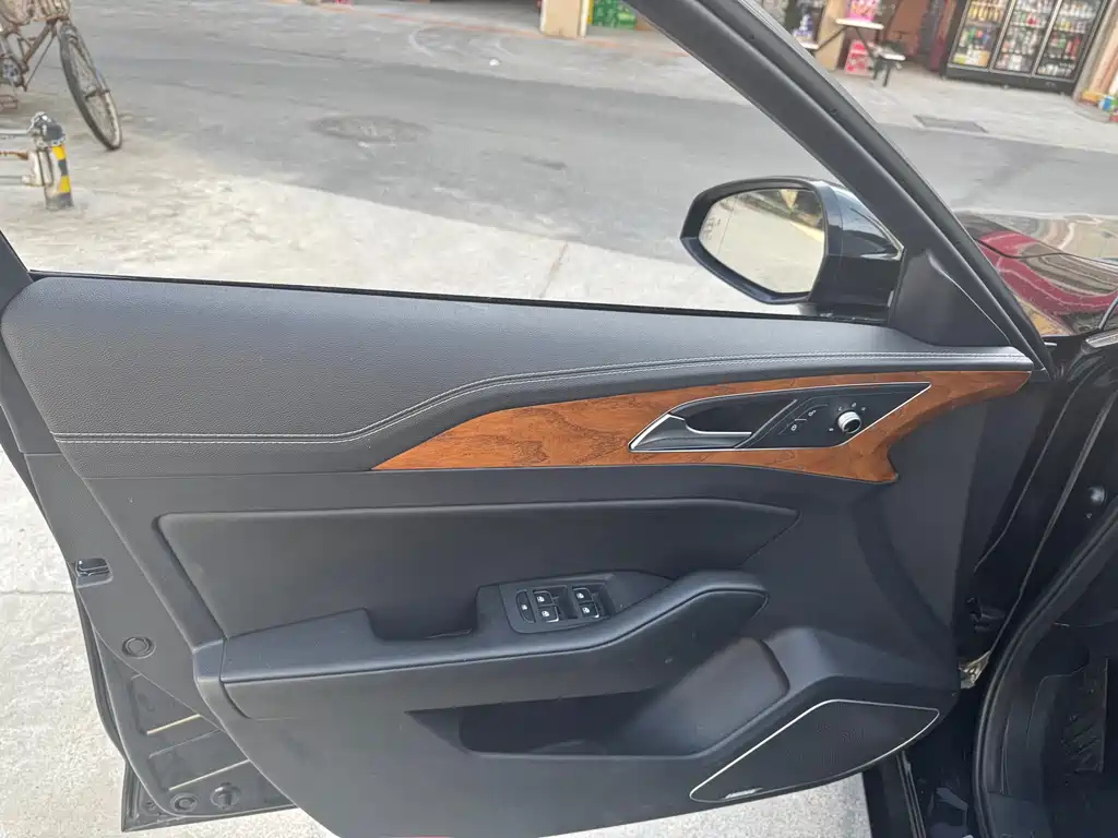 HONGQI H5 2019