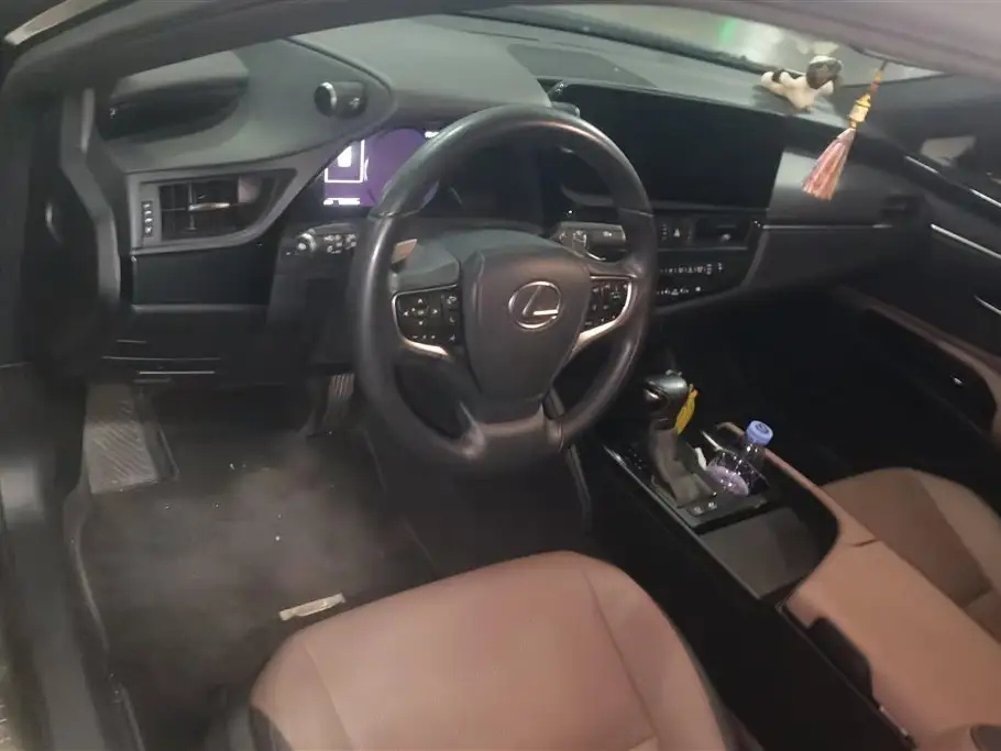 LEXUS ES 2022