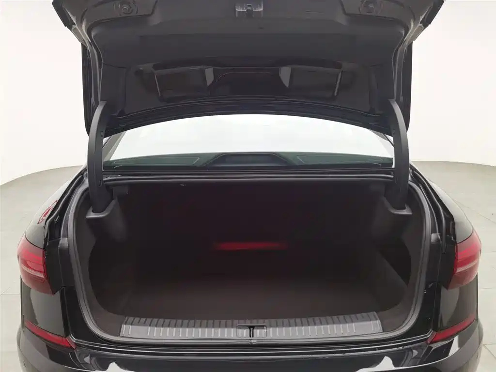 VOLKSWAGEN PASSAT 2019