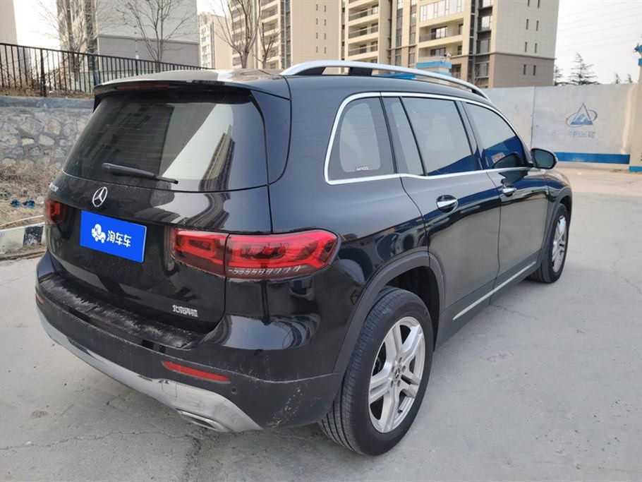 MERCEDES BENZ GLB 2023