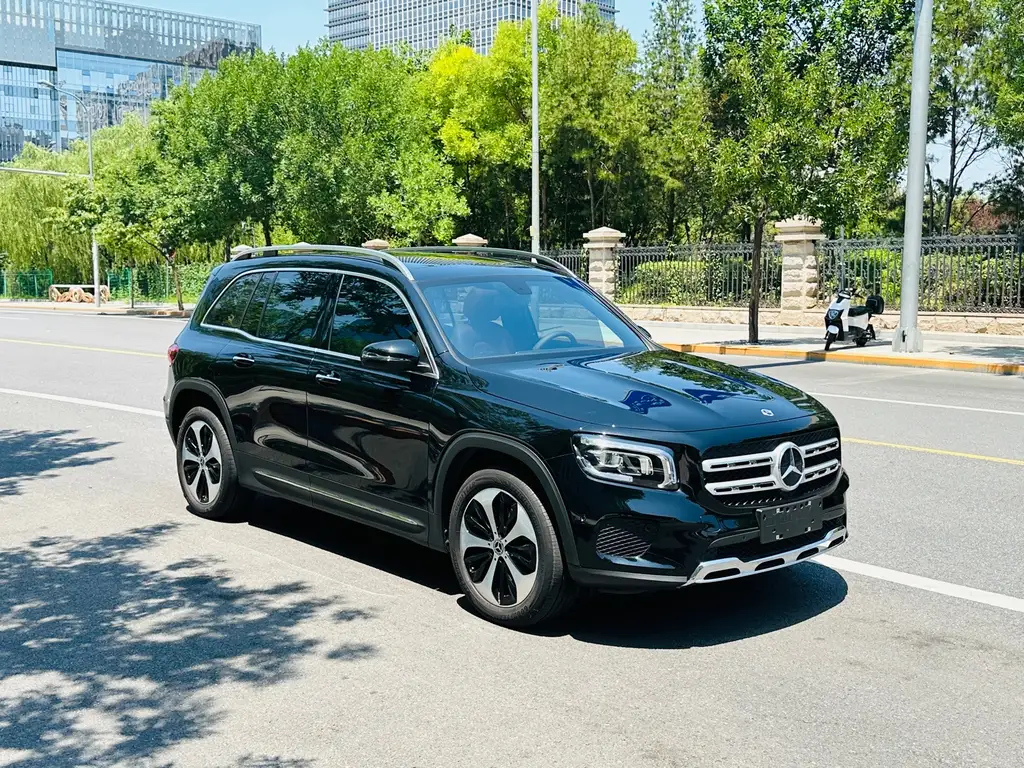 MERCEDES BENZ GLB 2022