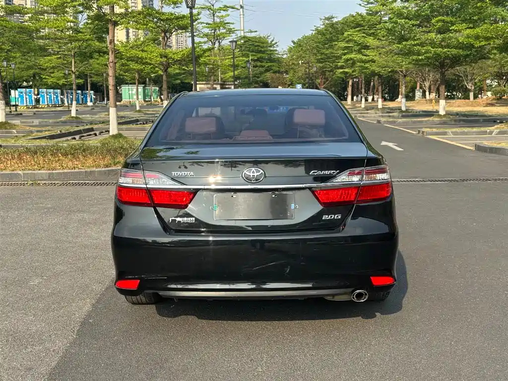 TOYOTA CAMRY 2016