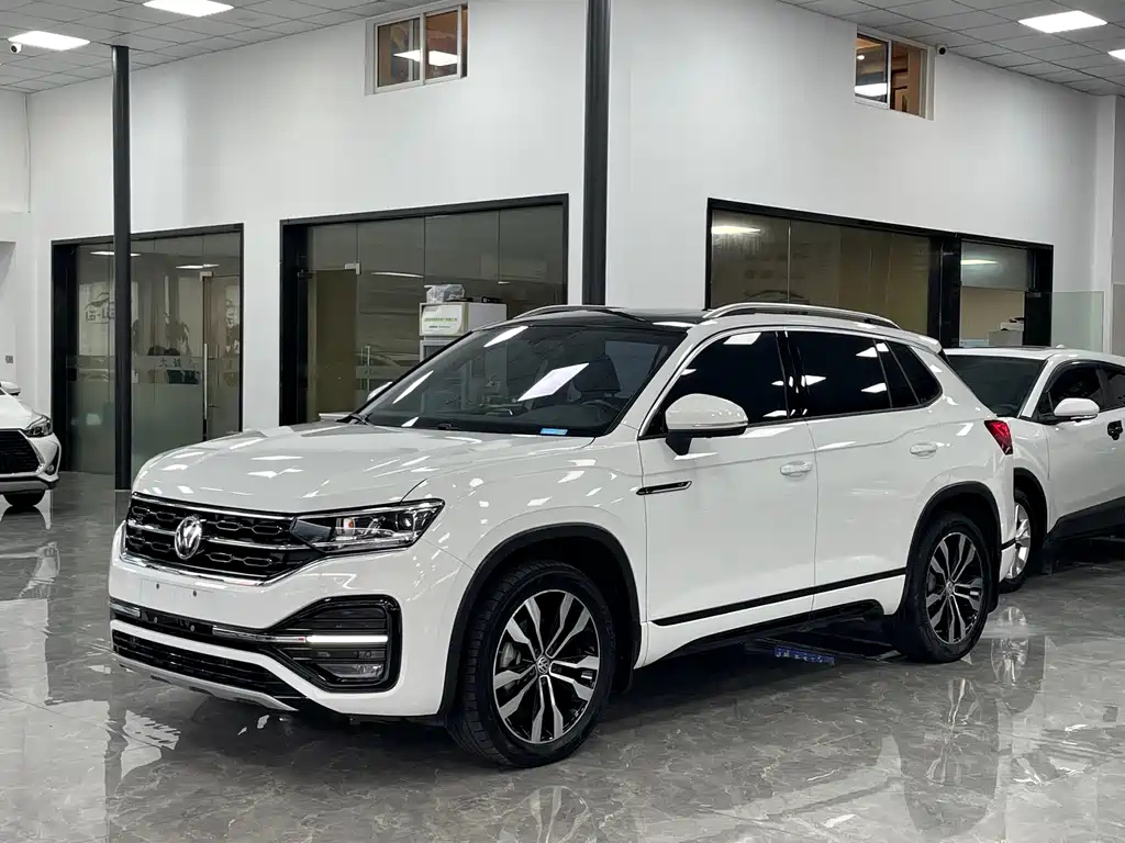 VOLKSWAGEN TAYRON 2022