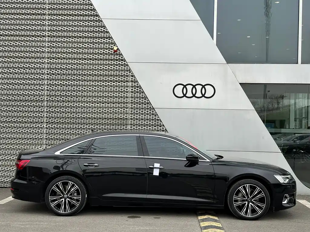 AUDI A6L 2021