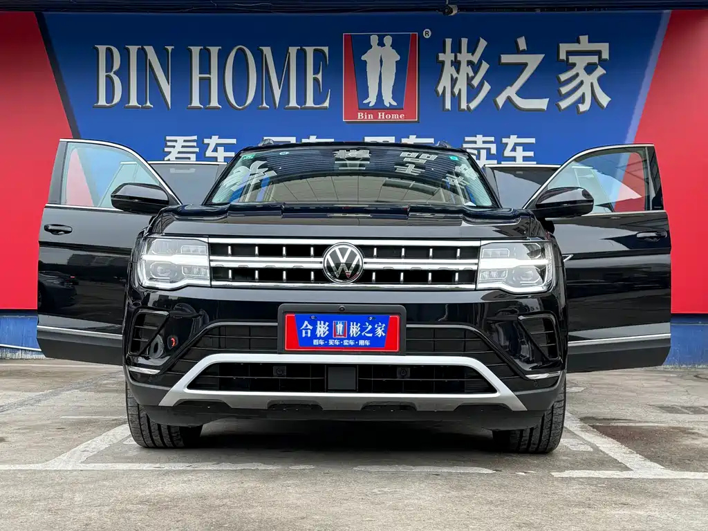 VOLKSWAGEN TOURAN 2022