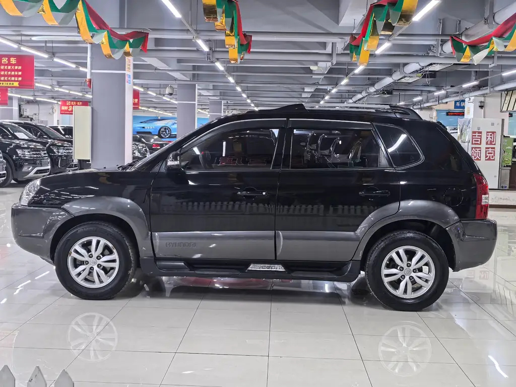 HYUNDAI TUCSON 2009