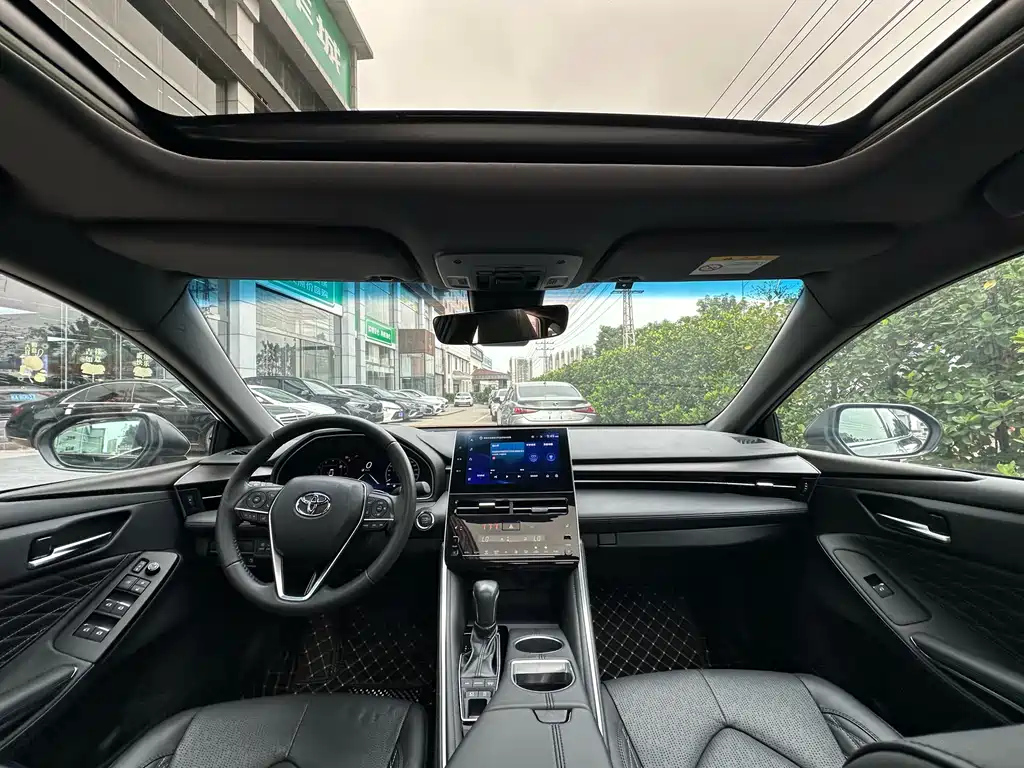 TOYOTA AVALON 2022