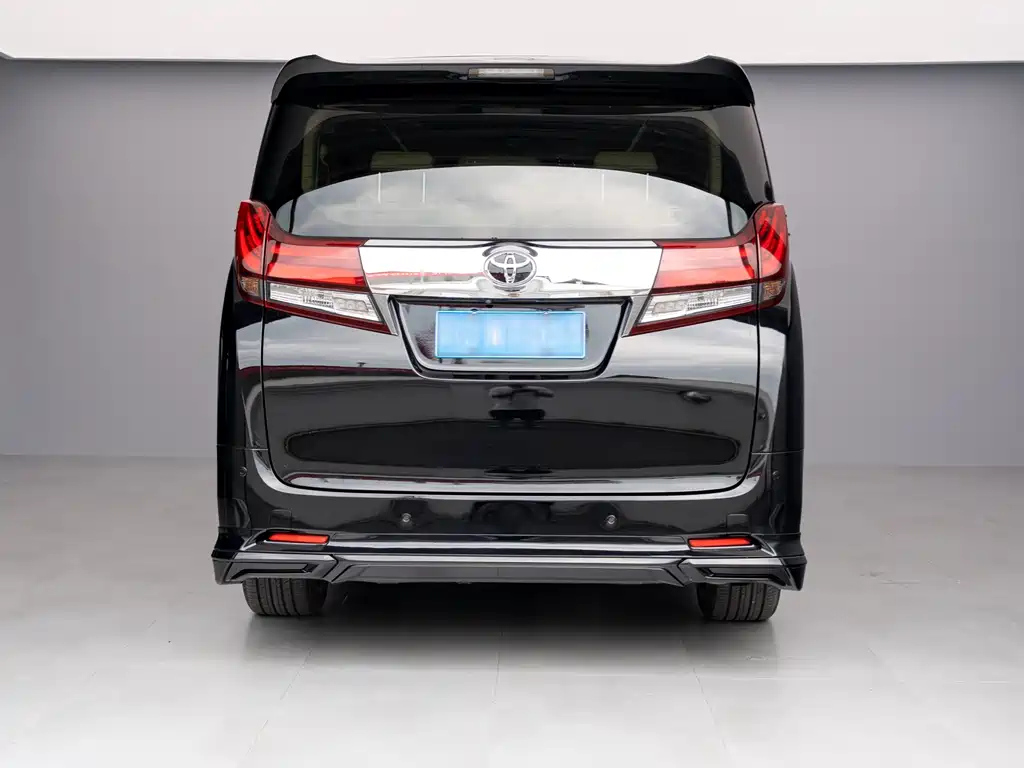 TOYOTA ALPHARD 2018