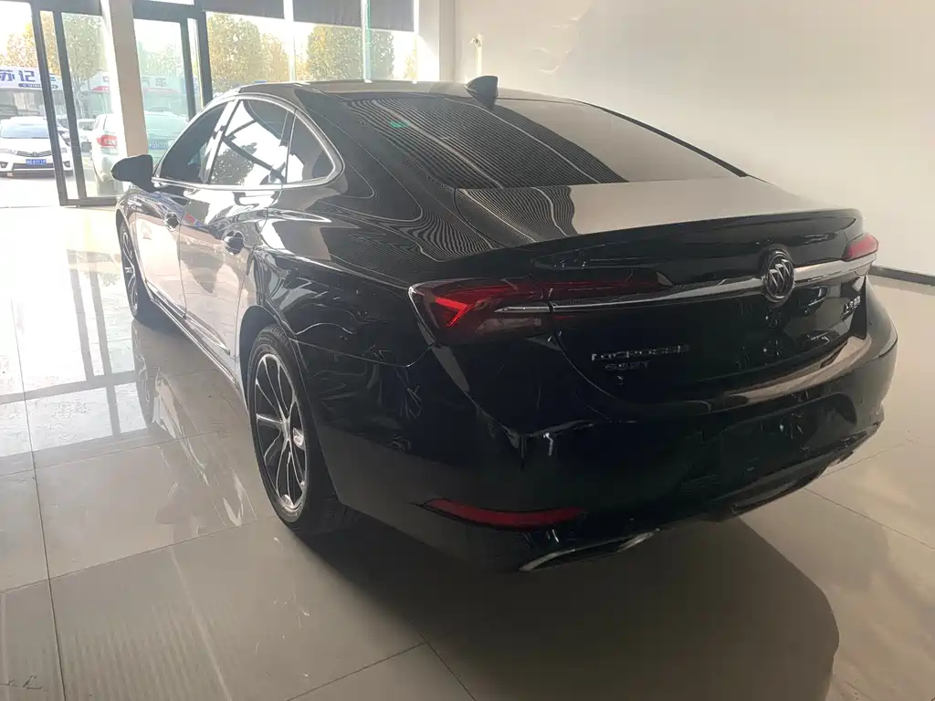 BUICK LACROSSE 2021