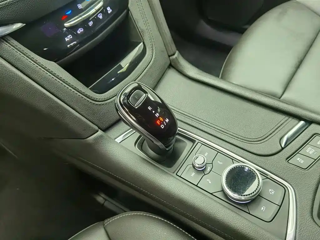 CADILLAC XT6 2020