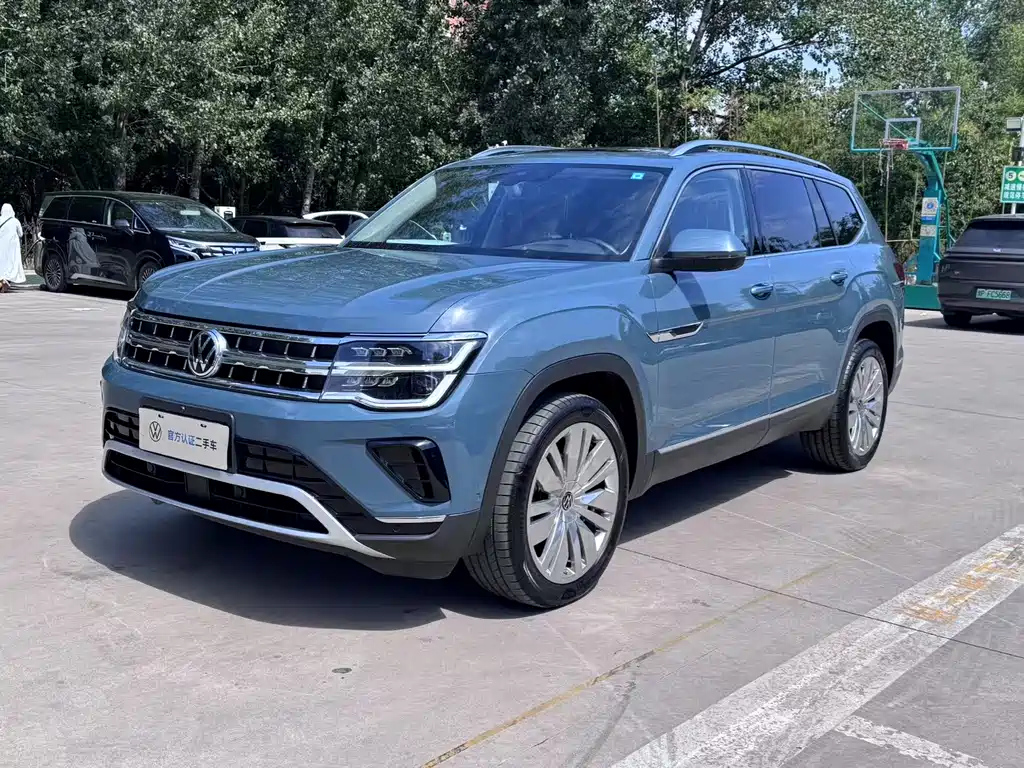 VOLKSWAGEN TOURAN 2023