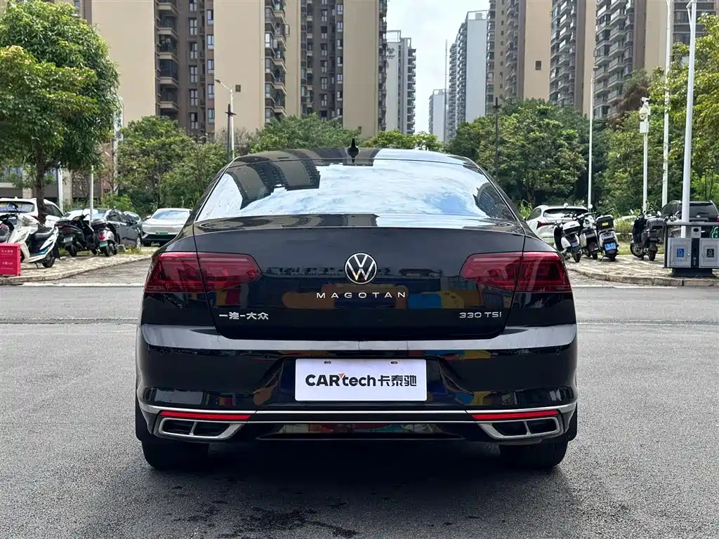 VOLKSWAGEN MAGOTAN 2023