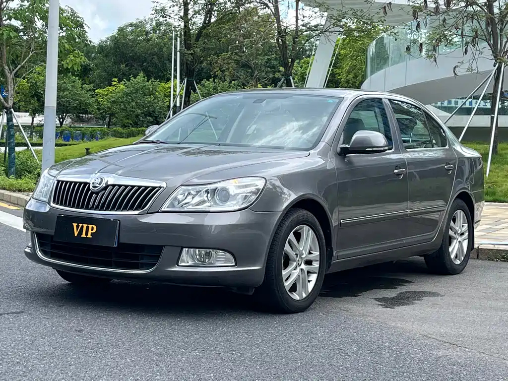 SKODA OCTAVIA 2014