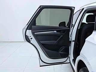 AUDI Q5L  2021 YEAR 45 TFSI LUXURY DYNAMIC 2021