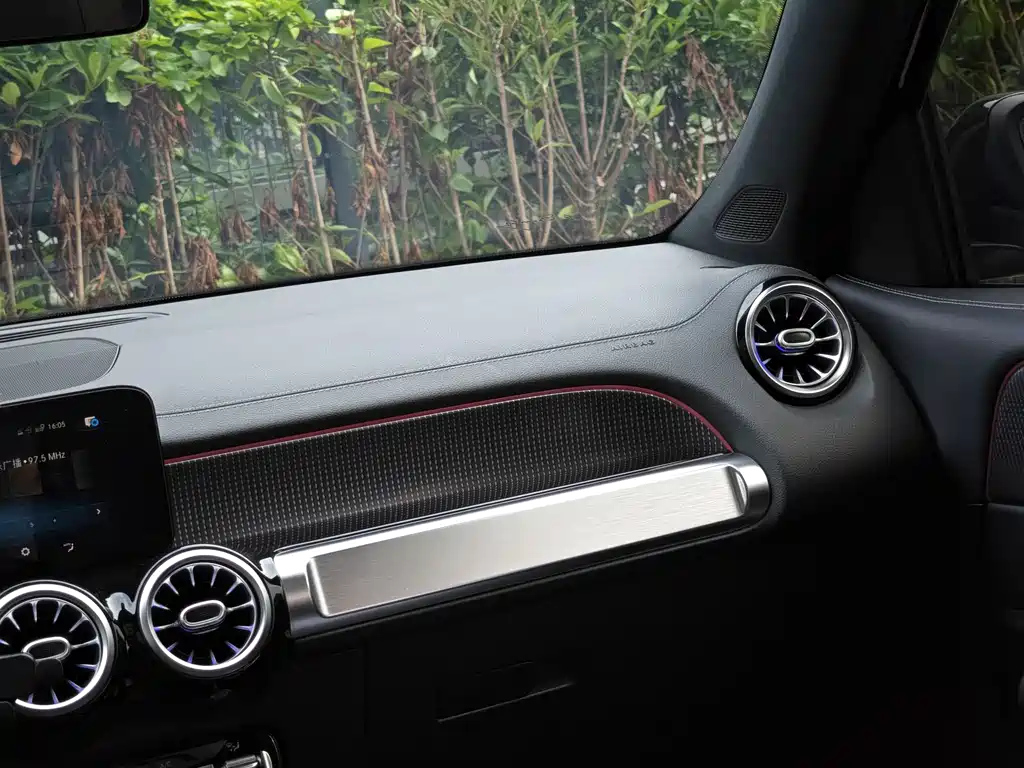MERCEDES BENZ GLB 2021