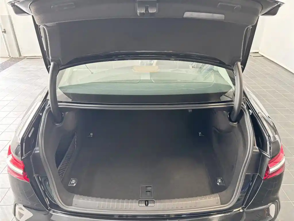 AUDI A6L 2022
