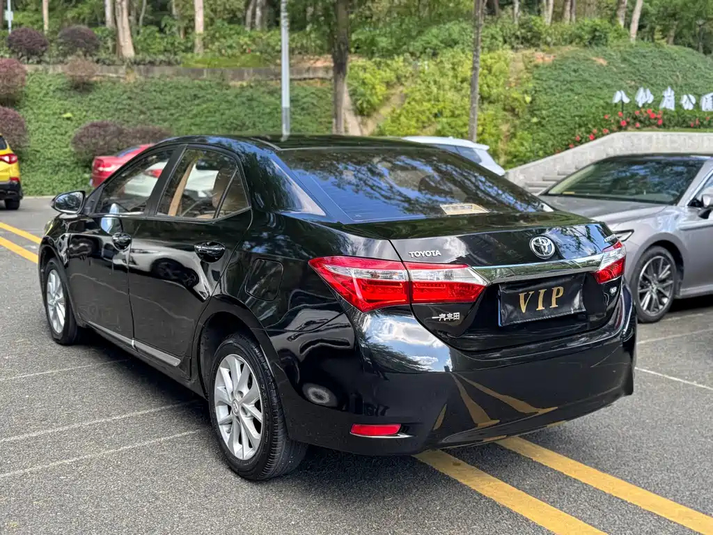 TOYOTA COROLLA 2014