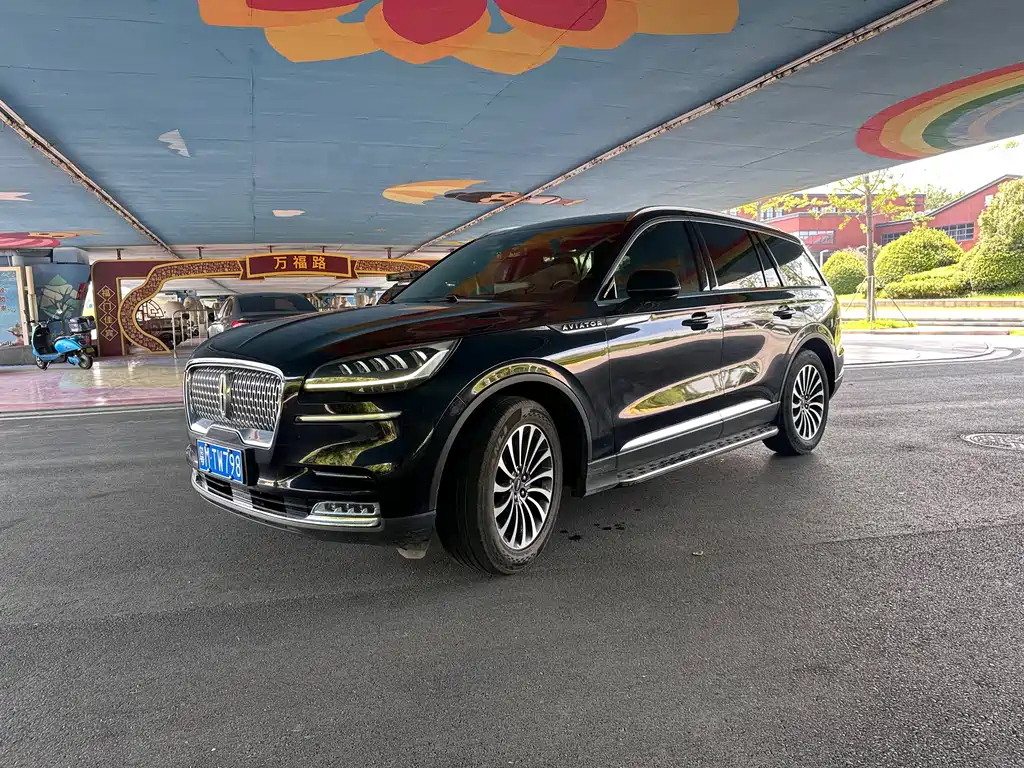 LINCOLN AVIATOR 2020