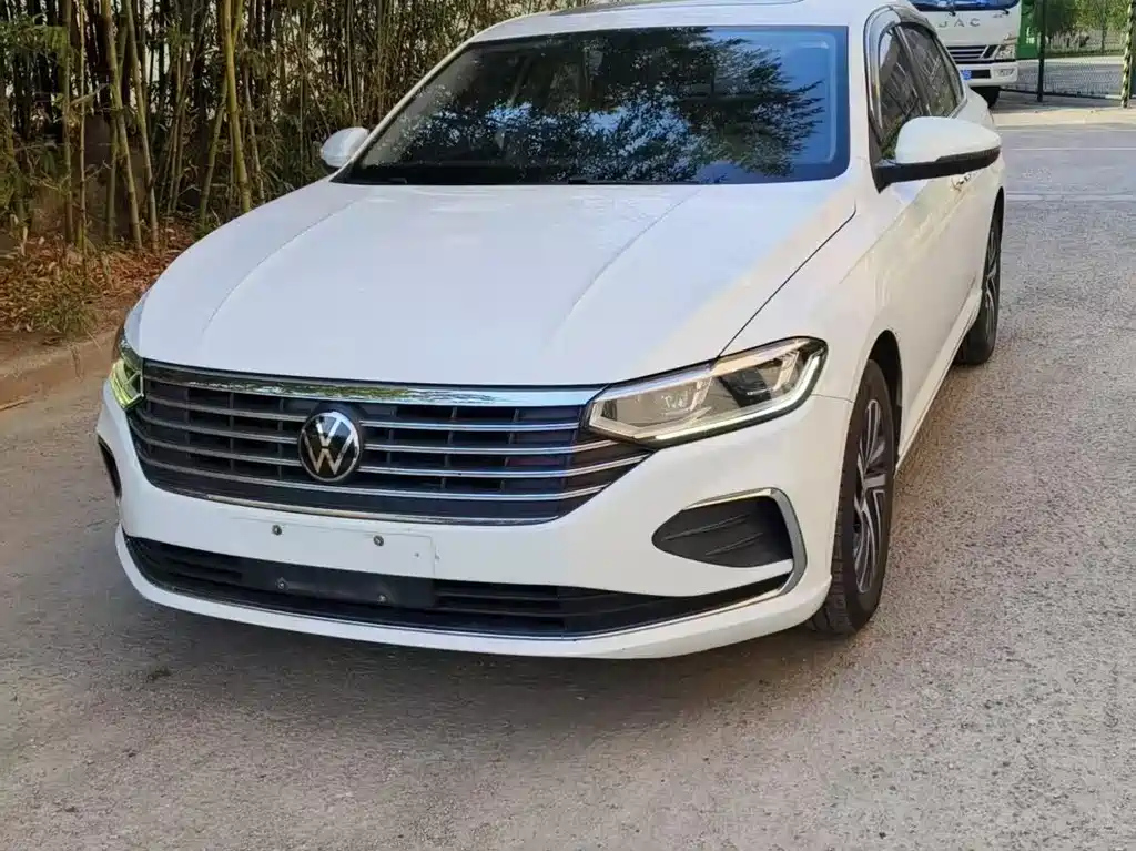 VOLKSWAGEN LAVIDA 2023