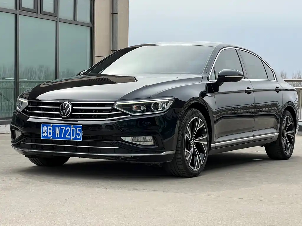 VOLKSWAGEN MAGOTAN 2021