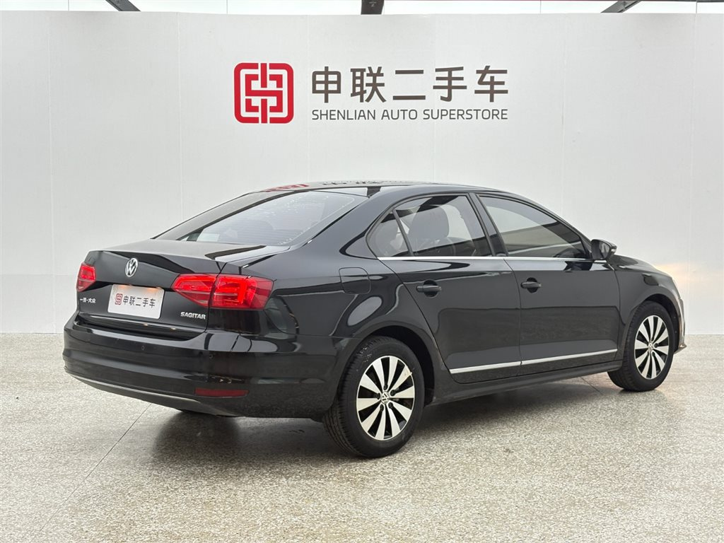 VOLKSWAGEN SAGITAR 2018