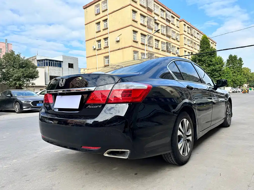 HONDA ACCORD 2015
