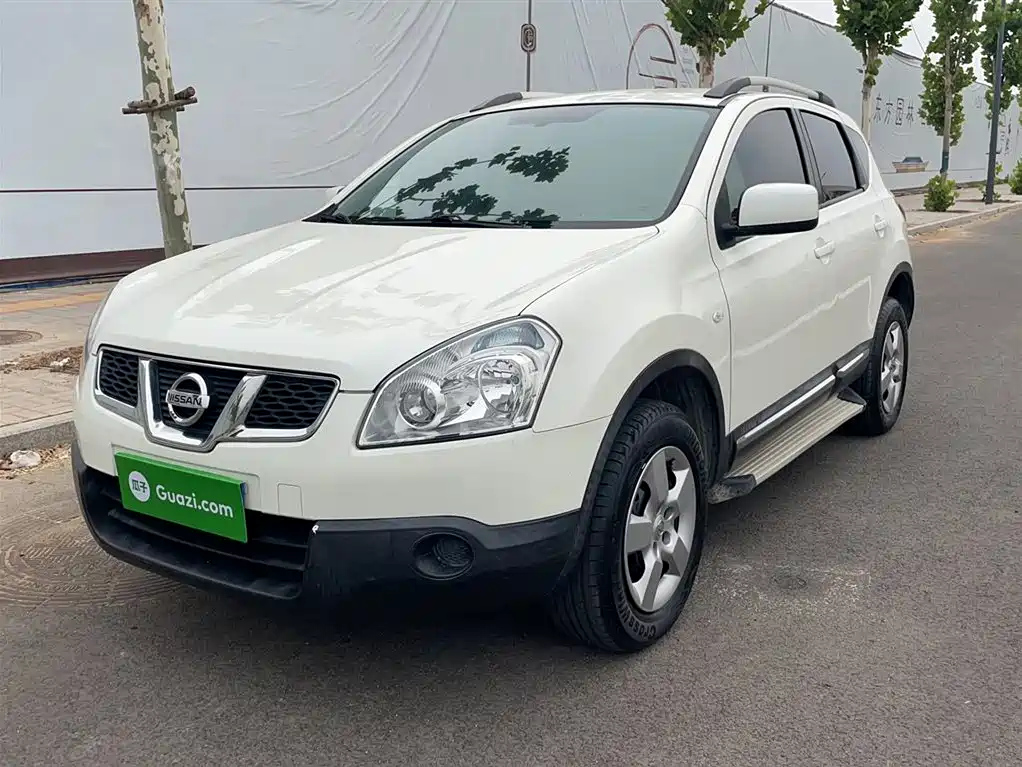 NISSAN QASHQAI 2012