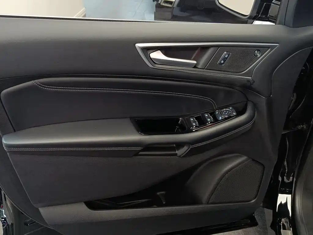 FORD EDGE 2022