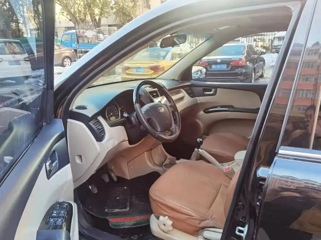 KIA SPORTAGE 2013