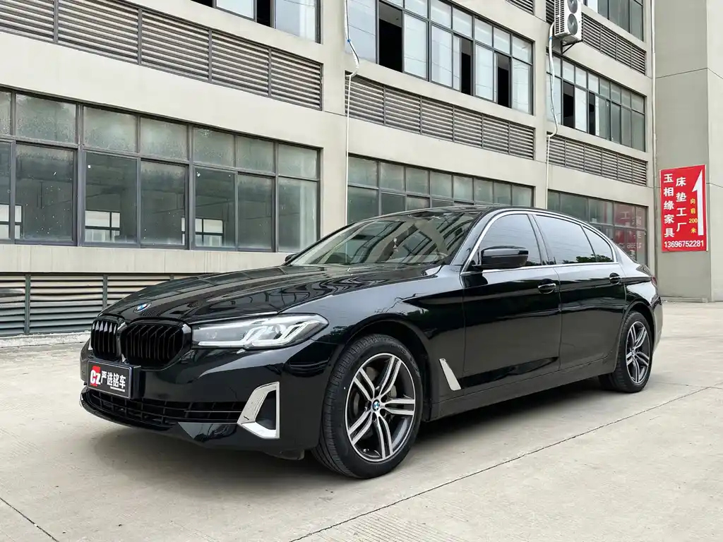 BMW 5-SERIES 2022