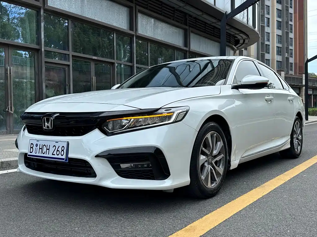 HONDA INSPIRE 2019