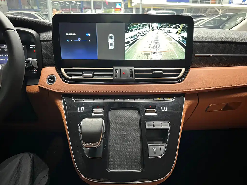 HONGQI HQ9 2023