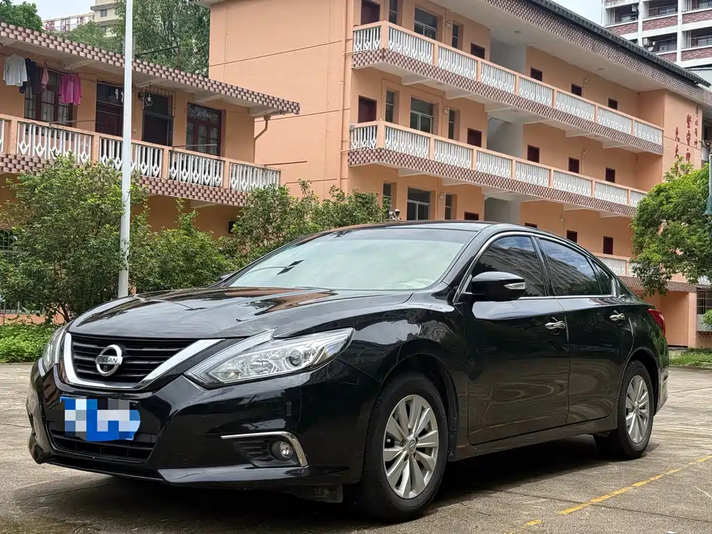 NISSAN TEANA 2016