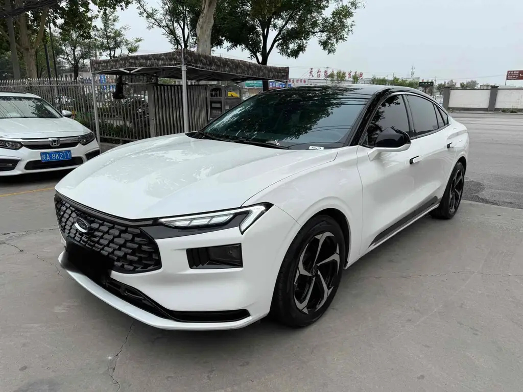 FORD MONDEO 2022
