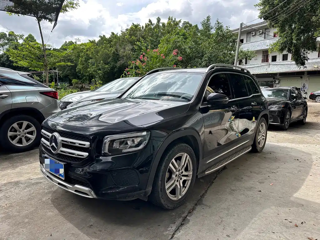 MERCEDES BENZ GLB 2021
