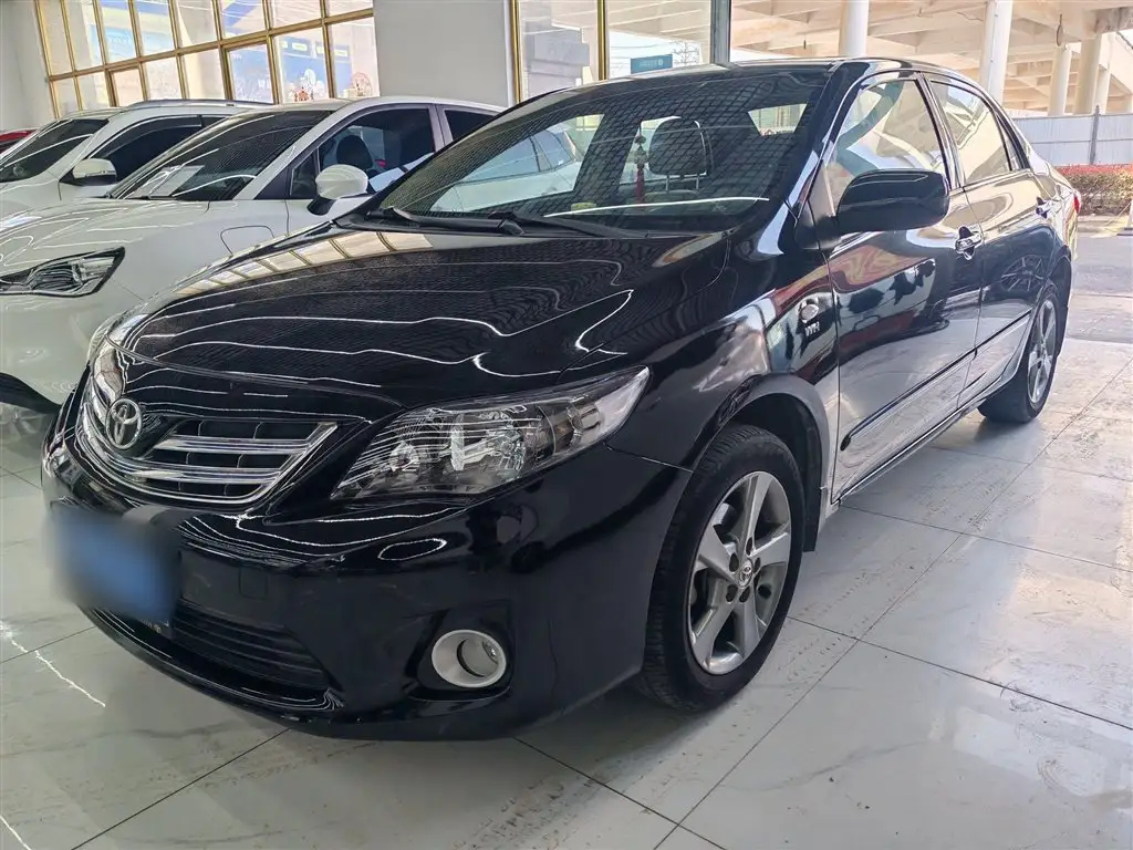 TOYOTA COROLLA 2013