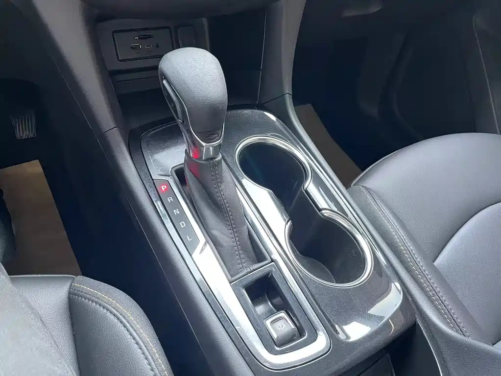 CHEVROLET EXPLORER 2022
