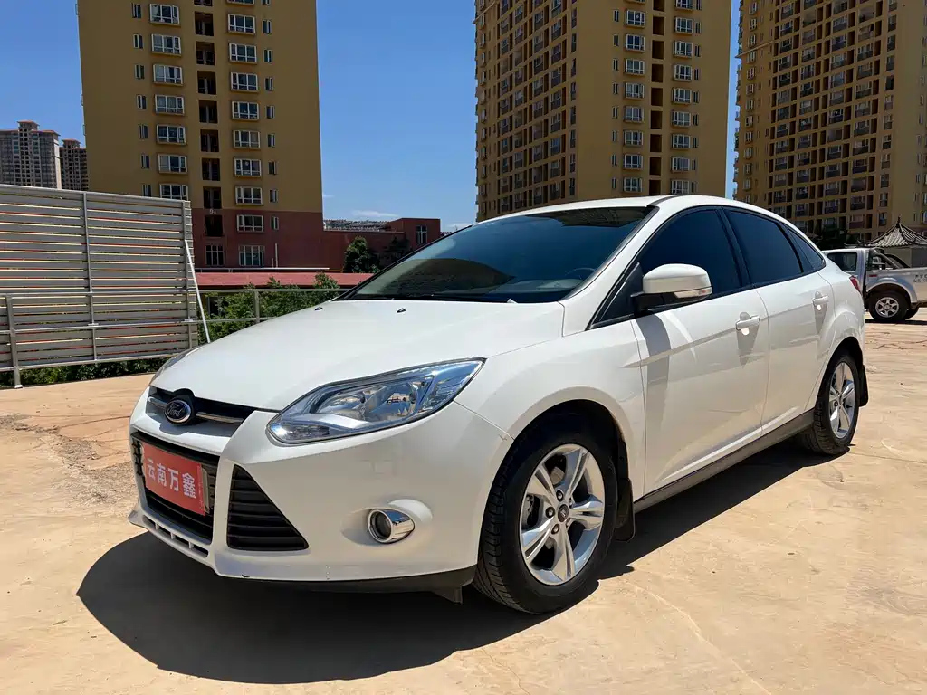 FORD FOCUS 2012
