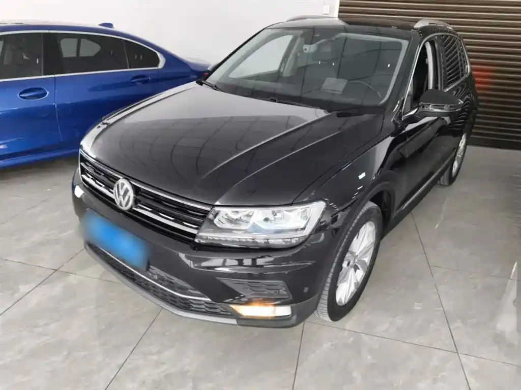 VOLKSWAGEN TIGUAN 2017